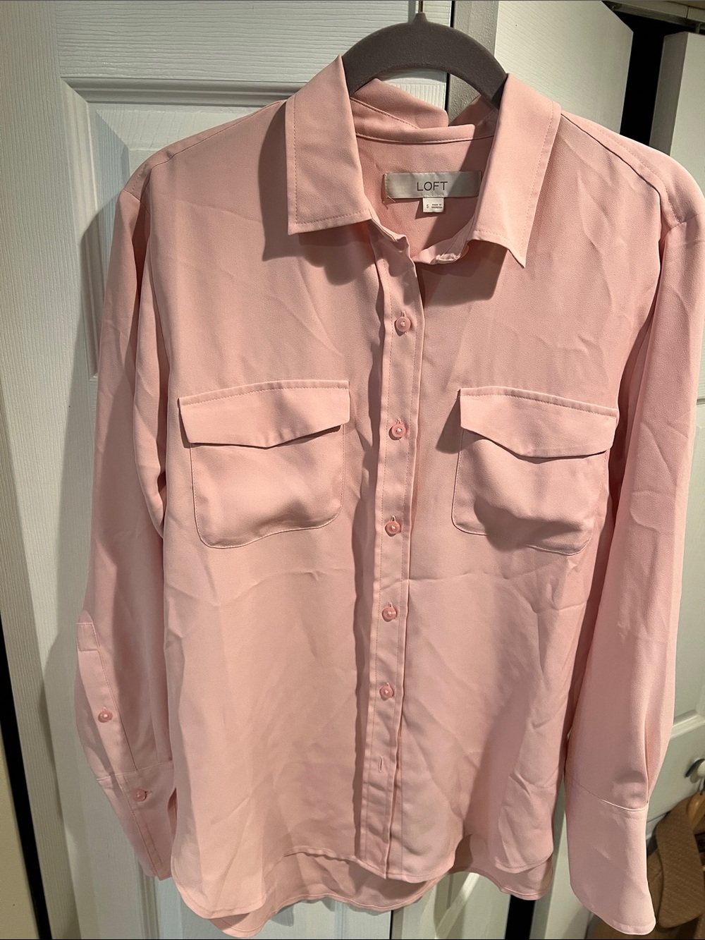 LOFT Women’s Pale Pink Button-Down Shirt